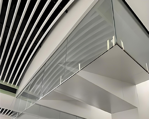 英吉沙玻璃英吉沙挡烟垂壁 英吉沙玻璃英吉沙挡烟垂壁