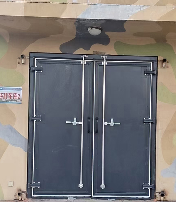 英吉沙工业平开门 英吉沙工业平开门