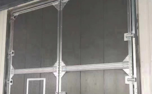 英吉沙兰州厂房英吉沙工业门选购与使用指南：打造高效安全的生产环境